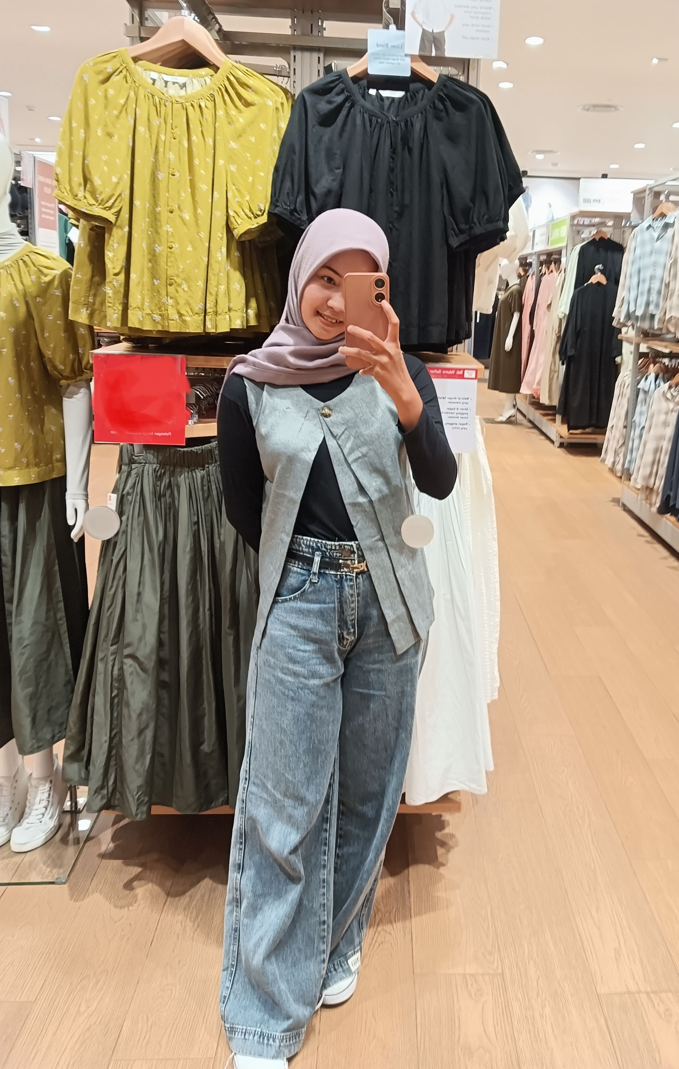 Foto Profil Lili suherti
